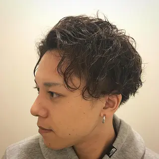 ショート カラー パーマ メンズ 平内 賢人のヘアスタイル