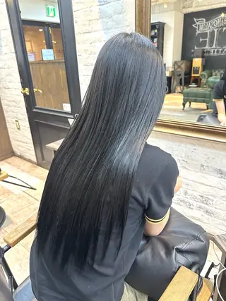 ロング 加茂野 緑のヘアスタイル