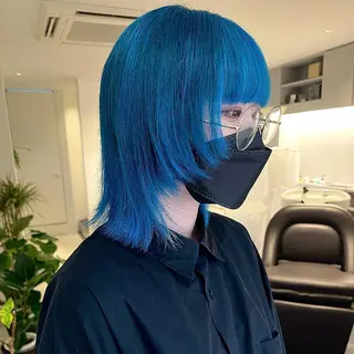 ミディアム カラー RAIMA ハイトーン/レイヤーのヘアスタイル