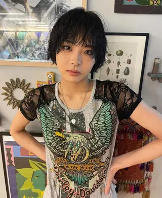 ショート カラー パーマ スパイラルパーマ 🌐hina⭐️のヘアスタイル