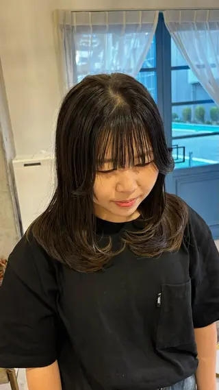 セミロング ﾔﾏｼﾀ ﾘﾘのヘアスタイル