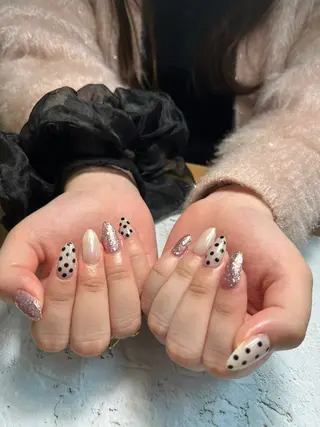 ネイル 🩵atelier- 01 優奈🩵のネイルデザイン