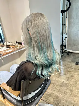 ロング カラー ✨艶ブリーチカラー ✨四ノ宮裕己のヘアスタイル