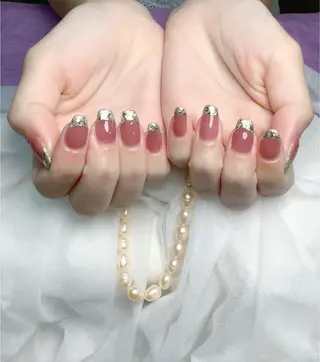 ネイル pink ladyサロン所属・べ にのネイルデザイン