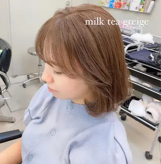 ショート カラー 岡野 静華のヘアスタイル