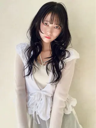 ロング 峠原 菜緒のヘアスタイル