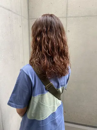 セミロング パーマ ✨透明感カラー✨ 🦖佐々木未来🦕のヘアスタイル