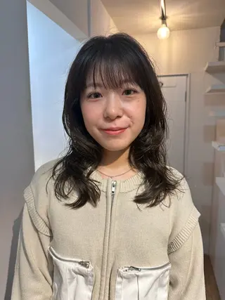 セミロング カラー nanaka/ レイヤーカットのヘアスタイル