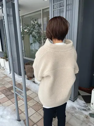 ショート カラー 佐々木 麻純のヘアスタイル