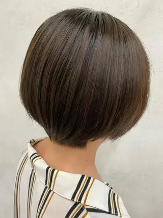 ショート Misaki ║ツヤカラーのヘアスタイル