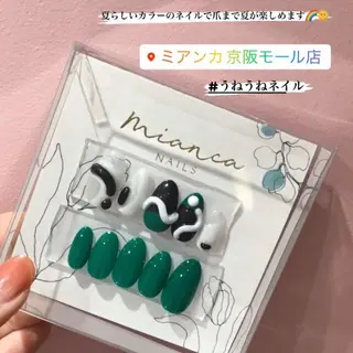 ネイル Eden　private nail saron所属・Eden ♾️のネイルデザイン