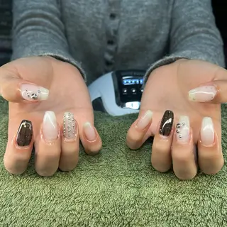 ネイル MHR nailのネイルデザイン