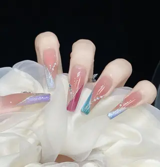 ネイル ビルドアップ ビューティー　リリのネイルデザイン