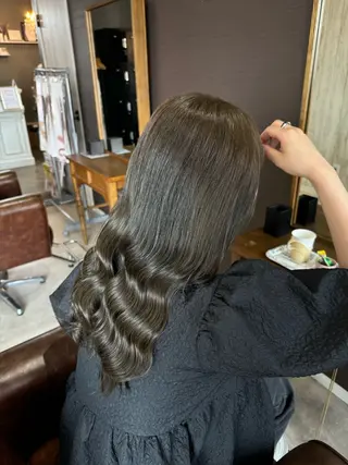 ロング カラー ヘアアレンジ 🫧透明感カラー/ 髙野めぐ🫧のヘアスタイル