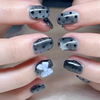 ネイル mimi 高石桃朱のネイルデザイン