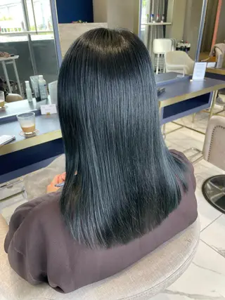 セミロング 吉原 愛美のヘアスタイル