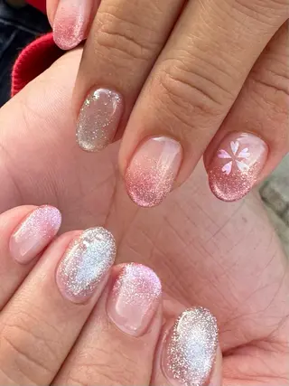 ネイル TotalBeautysalonCURE所属・CURE 朱梨のネイルデザイン