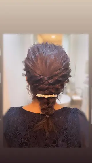 セミロング ヘアアレンジ T Ayaのヘアスタイル