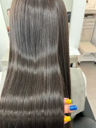 ロング 美髪.艶髪.髪質改善 LoLo.サリのヘアスタイル