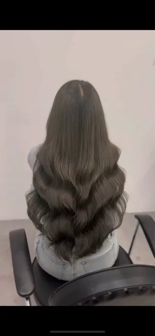 ロング しゅういち/赤み消し カラー特化のヘアスタイル