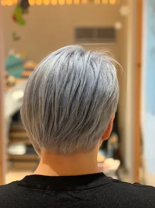 ショート カラー 関口 友行のヘアスタイル