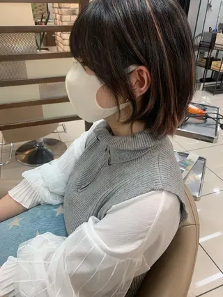 ミディアム カラー 羽エクステ🩷 🤍まき🤍のヘアスタイル