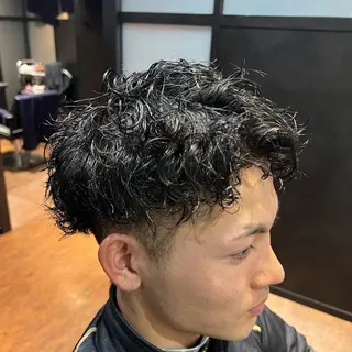 パーマ メンズ newi TATSUのヘアスタイル