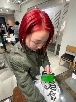 ミディアム カラー スパイラルパーマ 🌐hina⭐️のヘアスタイル