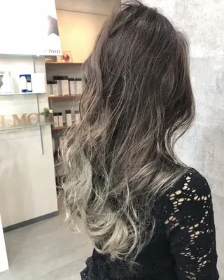 セミロング カラー 髪質改善 中川　翔のヘアスタイル