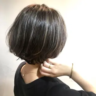 ショート カラー 🐝肥田 しょーと🐝のヘアスタイル