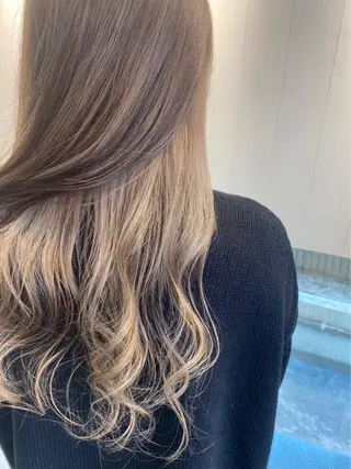 ロング カラー 坂本 実沙季のヘアスタイル