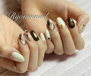 ネイル Ryononnail(リョノンネイル)所属・Ryononnail 上谷典子のネイルデザイン
