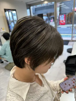 ショート カラー ヘアアレンジ 目黒 碧人のヘアスタイル