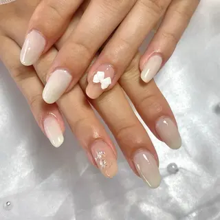 ネイル Yu-Ri (ゆうり)のネイルデザイン