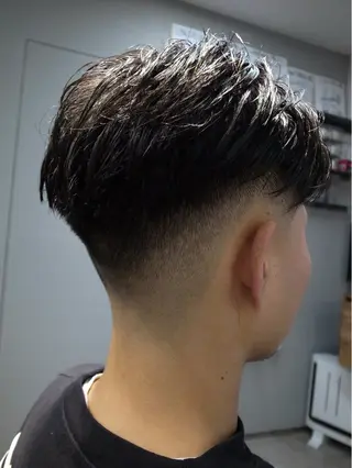 ショート パーマ メンズ INTRO SHIBUYA by Fi-Ne所属・💈メンズフェード 特化DAIYA💈の眉毛・アイブロウイメージ