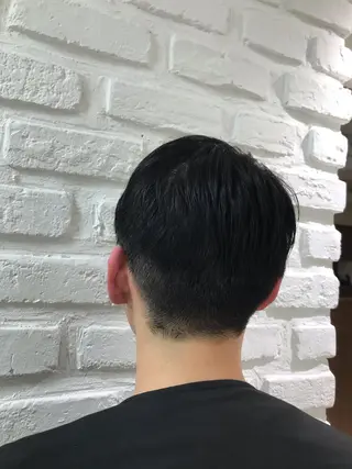 ショート メンズ 【暖色カラー特化】 中山由梨のヘアスタイル