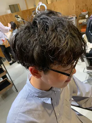 ミディアム パーマ メンズ newi 京橋 【yuuki】のヘアスタイル