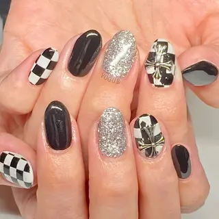 ネイル VOGUE ×SWANのネイルデザイン