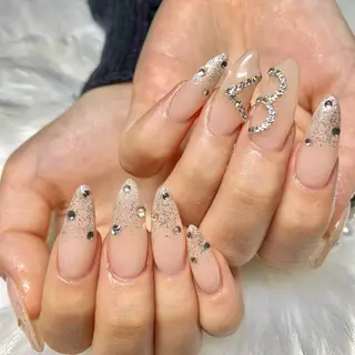 ネイル 爪屋所属・橋本 里香のネイルデザイン