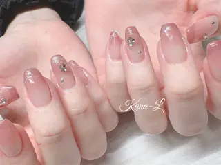 ネイル 芦辺 香奈のネイルデザイン