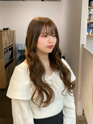 ロング BELO 大阪店所属・BELO OSAKA カエデのヘアスタイル