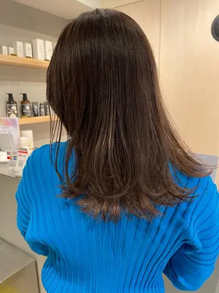 セミロング カラー SALOWIN下北沢所属・hazuki 🌝のヘアスタイル
