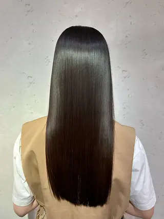 ロング JOS所属・上野/エフェクトブリ ーチ✂︎touiのヘアスタイル