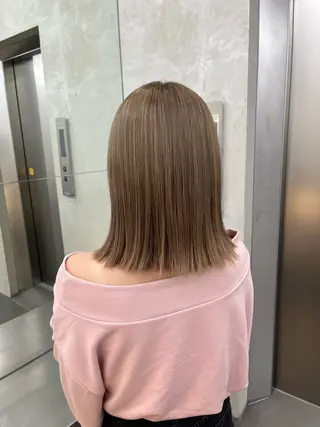 カラー くすみカラー/縮毛 ayukaのヘアスタイル