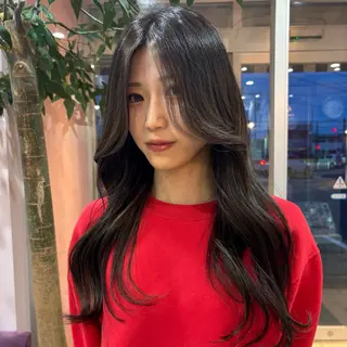 ロング カラー あいさ🤍ムラ無しカ ラー🤍のヘアスタイル