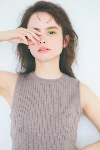 セミロング 山本 夏未のヘアスタイル