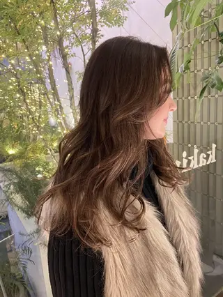 ミディアム カラー WARREN・TRICOMI NEW YORK 表参道店所属・浅比 惇平のヘアスタイル