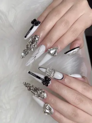 ロング ネイル 《LB》ラブリエ Nail&eyeのマツエク・マツパデザイン