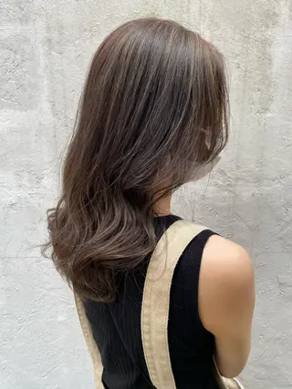 セミロング カラー ヘアアレンジ satsuki 暖色・ブラウンカラーのヘアスタイル