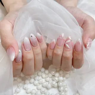 ネイル Raviy イオンモール成田店所属・菅谷 百花のネイルデザイン